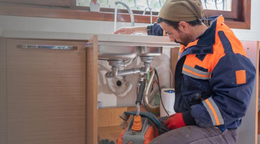 Local water heater installation in Maroa, IL